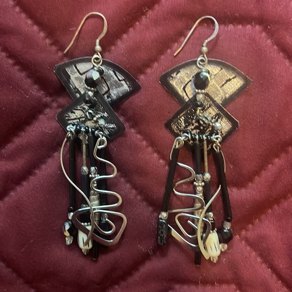 💜 Custom Design Earrings 💜 - Picture 2 of 3